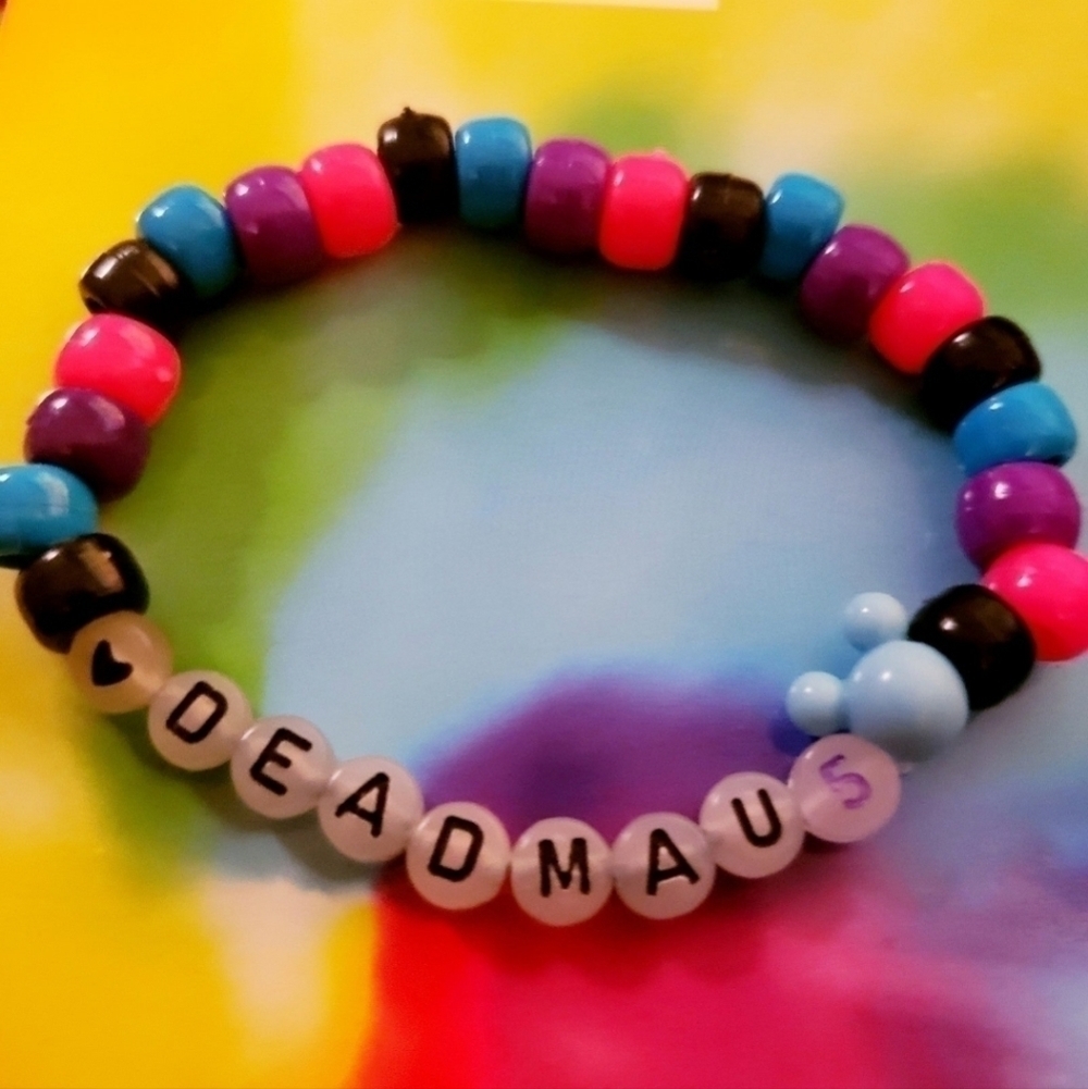 GLOW in the dark Deadmau5 Kandi word Bracelet